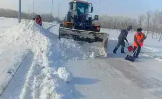 Снегопад в Астане: более тысячи единиц спецтехники задействовано для уборки снега