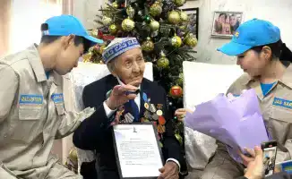 В Талдыкоргане военнослужащие и ветераны отметили 102-летие фронтовика Ыскака Кусаинова