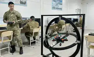 В военном вузе Минобороны стартовала подготовка курсантов по управлению FPV-дронами