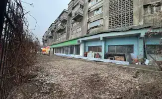 В Алматы снесли незаконную пристройку на ул. Осипенко после решения суда