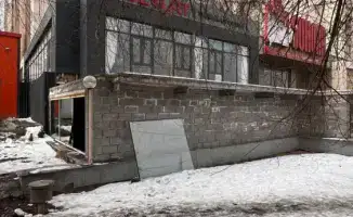 Снос незаконной пристройки в Алматы: последствия для владельцев и соблюдение законности