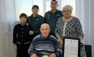 Костанайцы поздравили ветерана с 101-летием