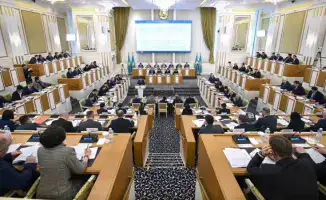 Новый Парламент Казахстана: механизмы формирования от Айдоса Сарым в Алматы
