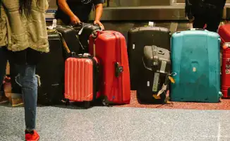 Застрявшие иностранцы и пассажиры из Вьетнама в транзитной зоне аэропорта Тараза