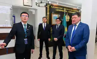 Развитие образования для одаренных детей: визит акима в лицей "Білім-Инновация" в Семее