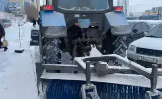 Коммунальные службы Астаны вывезли 24000 кубометров снега за ночь