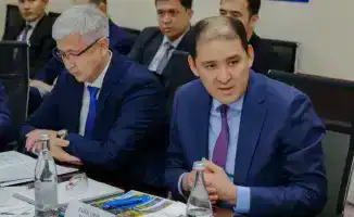 Депутаты Сената посетили завод по производству пассажирских вагонов в Астане