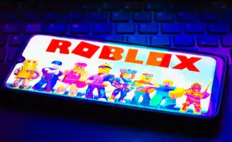 Казахстанский депутат предупреждает о рисках для детей в Roblox: международные угрозы в мире онлайн-игр