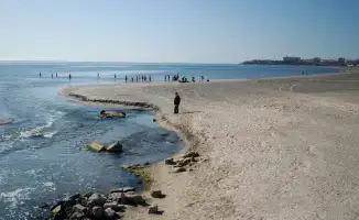 Токаев призывает международных волонтеров к спасению Каспия и Арала на Форуме в Астане