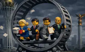 Государственные служащие Казахстана: тревожные сигналы о выгорании и трагедиях в 2025 году