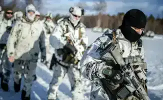Группа из 15 военных бундесвера, прибывшая в Гренландию 16 января в рамках разведывательной миссии НАТО по приглашению Дании, спешно покинула остров на фоне угроз Трампа.