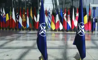 НАТО на грани: Европа против США в трансатлантическом кризисе
