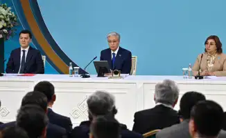 Токаев критикует правительство и фонд 'Самрук-Казына' на V заседании Национального курултая, подчеркивая социальные проблемы