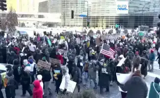 Протесты в Миннеаполисе против иммиграционных репрессий Трампа в 20-градусный мороз