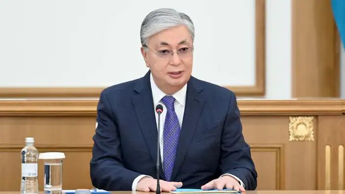Токаев: Казахстанцы должны подготовиться к новой эпохе к 2026 году