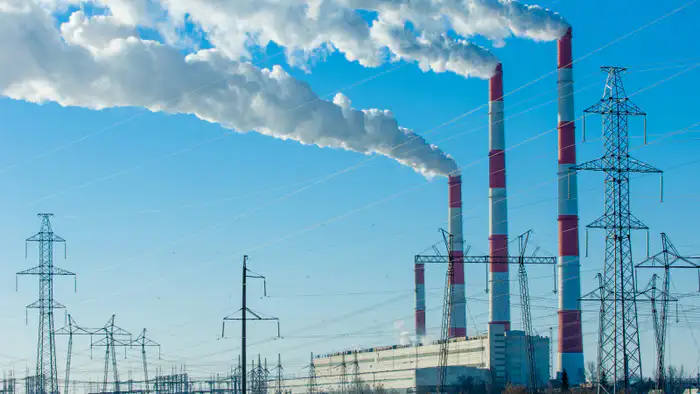 Токаев о 'коммунальном драконе': Казахстанцы испытывают безысходность в сфере ЖКХ