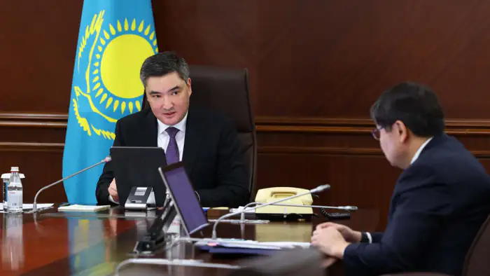 Казахстан: ФСМС переходит под контроль Минфина