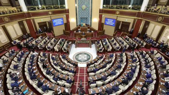 Новое количество депутатов в Парламенте Казахстана по предложению Касым-Жомарта Токаева на V заседании Национального курултая
