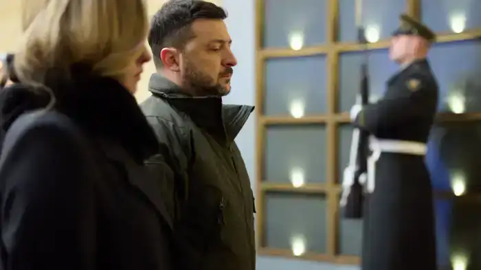 Зеленский обсудил мирный план в Абу-Даби