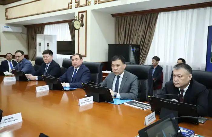 Аким области обсудил проект тепличного комплекса, который обеспечит регион свежими овощами