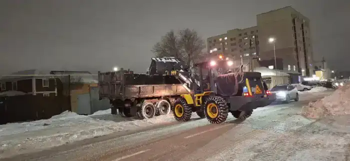 Почти 2 000 единиц спецтехники задействовано в снегоуборочных работах в Астане (2)