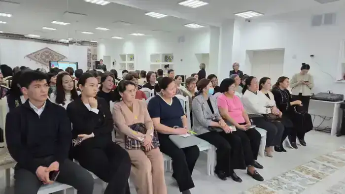 «Закон и порядок»: столичным педагогам разъяснили основы финансовой и цифровой безопасности (2)