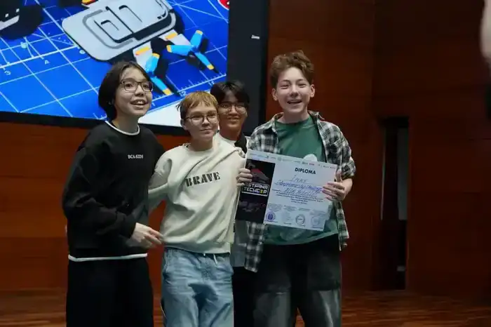 Школьники Карагандинской области завоевали путёвки на международный чемпионат по робототехнике (5)