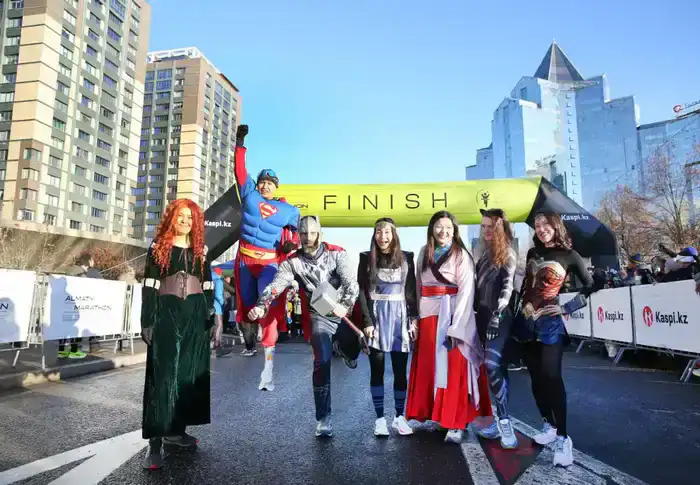 Участники из 22 стран открыли беговой сезон в Алматы (4)