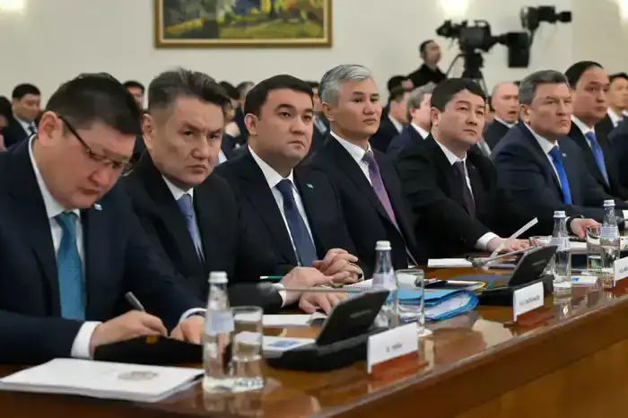 Выступление Главы государства Касым-Жомарта Токаева на расширенном заседании Правительства (8)