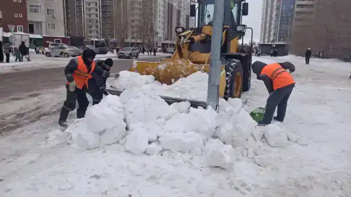 С начала зимнего периода из столицы вывезли более 5,2 млн кубометров снега (2)
