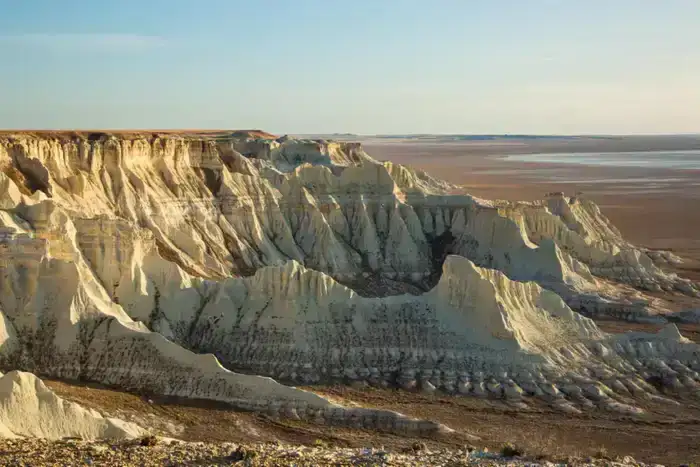 Актюбинская область: строительство дорог и авиационных пунктов — новый маршрут к туристическому процветанию