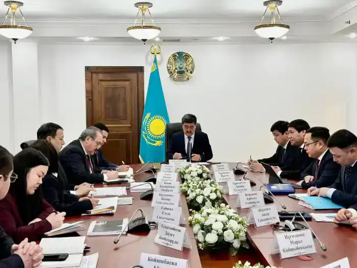 На аппаратном совещании в Минэкологии обсуждены экологические нормы новой Конституции Казахстана