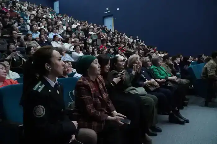 «Закон и порядок»: в Астане прошел форум на тему финансовой и цифровой безопасности (6)