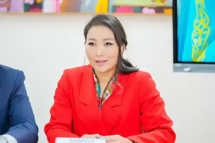 Столичная молодежь обсудила проект новой Конституции (3)