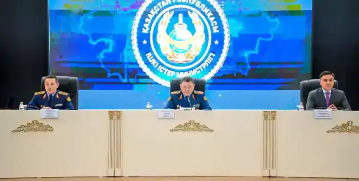 "Никаких оправданий": Министр внутренних дел жестко прошелся по полиции Шымкента (9)