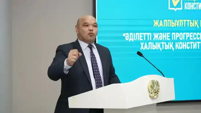 В ОБЛАСТИ АБАЙ СОСТОЯЛСЯ ДИАЛОГ ШАЛКАРА БАЙБЕКОВА С ДИРЕКТОРАМИ КОЛЛЕДЖЕЙ ПО ПРОЕКТУ КОНСТИТУЦИИ (6)