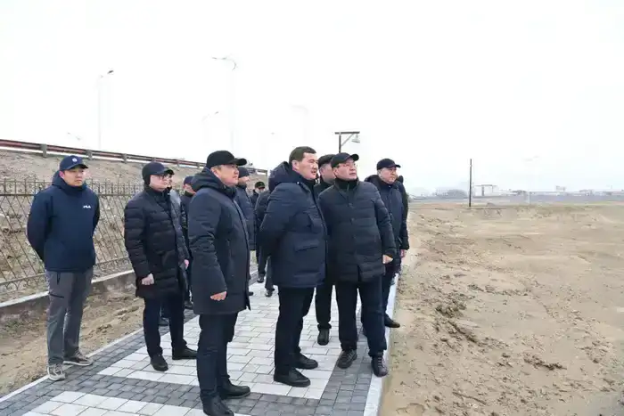 Глава региона осмотрел строительные площадки (8)