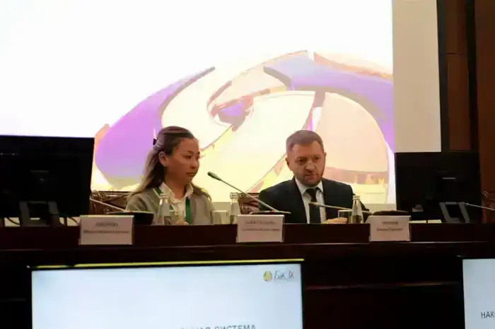 В национальном правозащитном центре обсудили вопросы соблюдения социальных гарантий госслужащих (3)