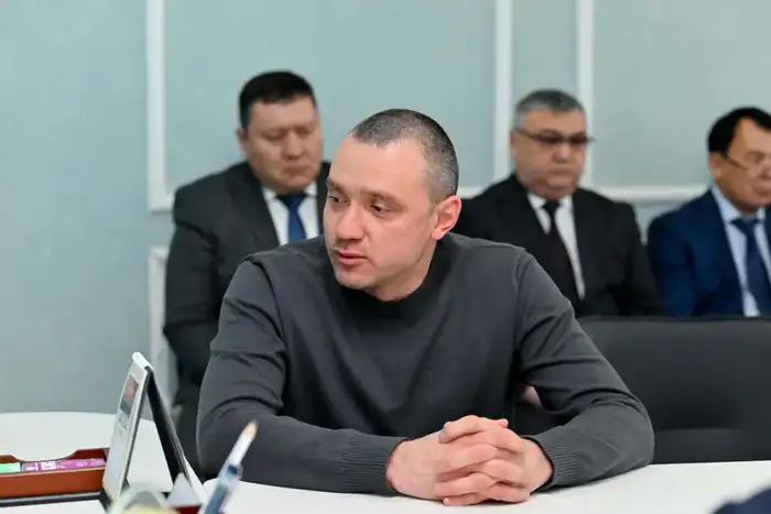 Аким области Берик Уали проводит открытый прием граждан, акцентируя внимание на местных проблемах