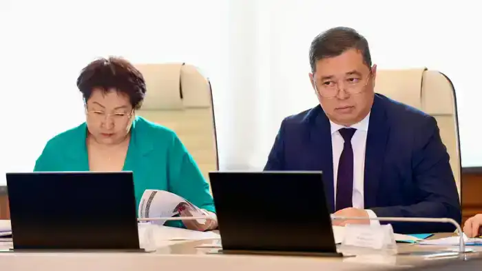 В ВКО за последние три года число студентов вузов выросло на 31,2 % (2)