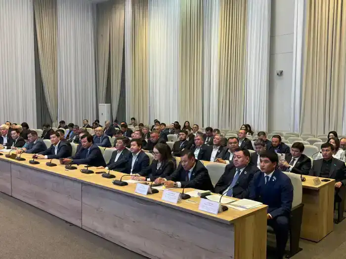 НА ОЧЕРЕДНОЙ ДВАДЦАТЬ ПЕРВОЙ СЕССИИ ТУРКЕСТАНСКОГО ОБЛАСТНОГО МАСЛИХАТА РАССМОТРЕНЫ ВАЖНЫЕ ВОПРОСЫ (2)