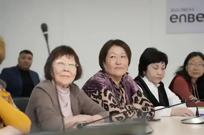 «Чистота языка – чистота мысли»: в Астане прошла лекция, посвященная повышению ответственности за государственный язык (7)