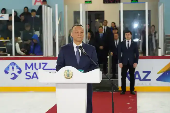 Матчи Молодежной лиги в Туркестане: вклад в развитие хоккея и поддержка молодых талантов