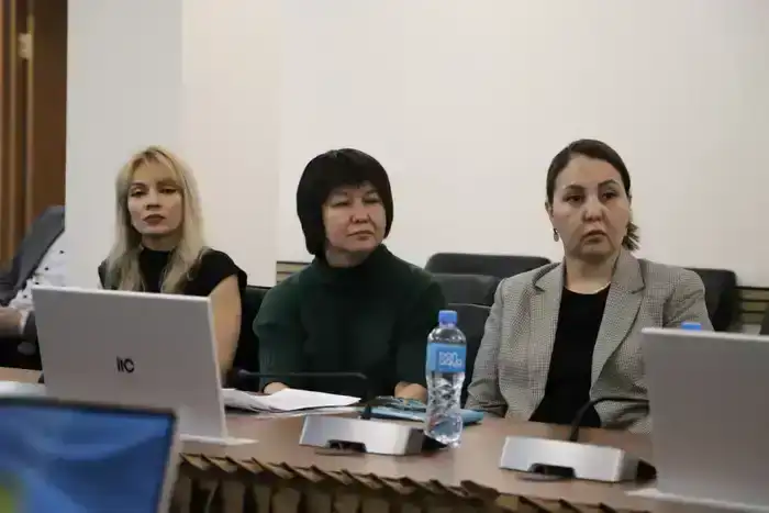 В Минтруда обсудили вопросы тарифообразования и внедрения новых стандартов социальных услуг с НПО Астаны (3)