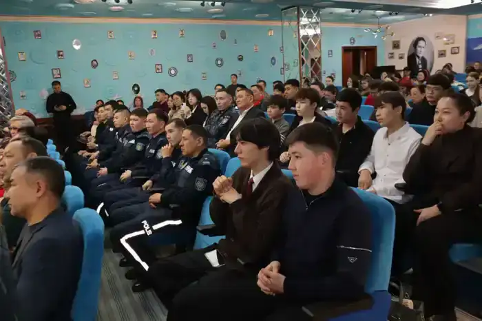 Состоялся литературно-музыкальный вечер, посвященный 95-летию поэта Мукагали Макатаева (3)