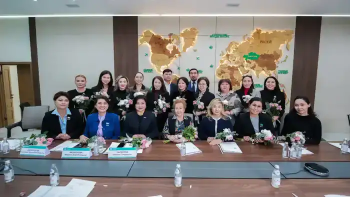 В Астане в Есильском районном филиале партии «AMANAT» создано женское крыло (4)