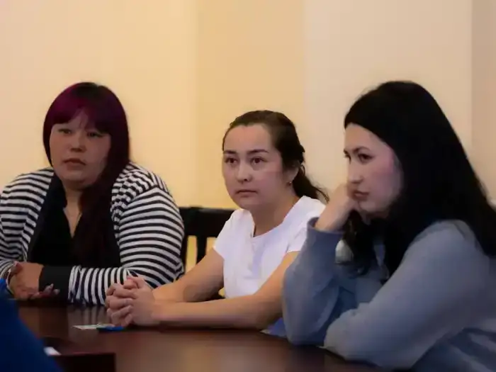 Аким ВКО поручил устранить недостатки в жилье после личного приёма граждан