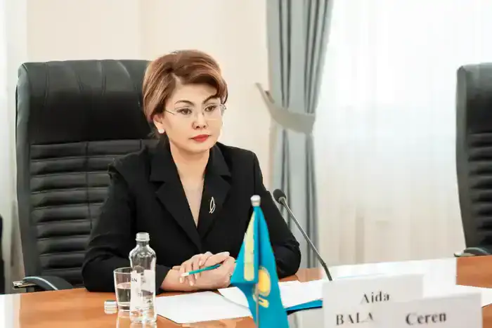 Встреча Аиды Балаевой с Джерен Гюрес в Алматы Шымкенте