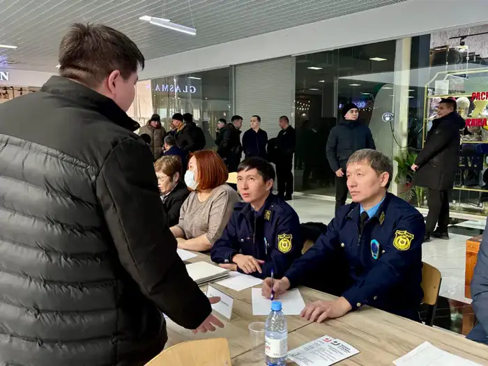 В рамках реализации идеологии «Закон и порядок» 26 февраля 2026 года Департаментом юстиции совместно с прокуратурой области проведена областная ярмарка вакансий «Еңбек қолдау» (3)