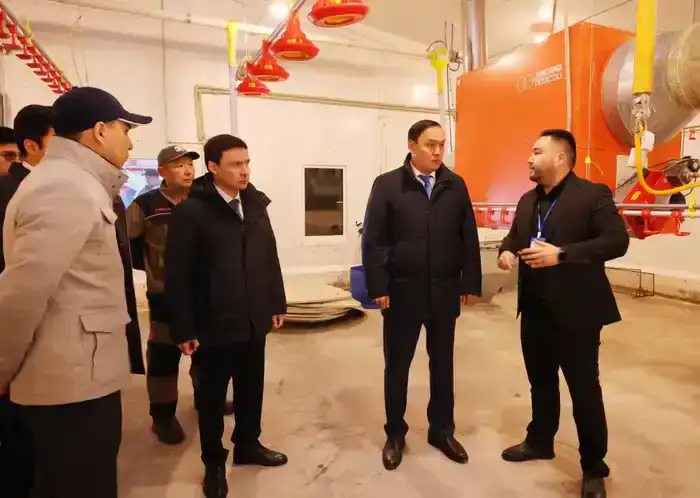 Ербол Карашукеев ознакомился с развитием сельского хозяйства в Байзакском районе (5)